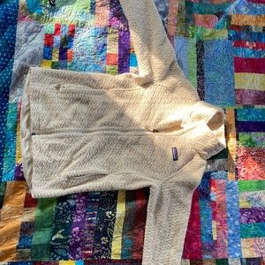 Patagonia Women’s size XS Diamond Capra collared fleece in cream color